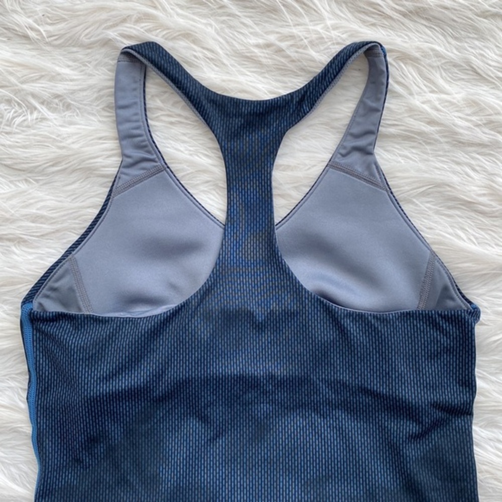 Nike | Dri-Fit Printed‎ Tank Top - Picture 8 of 13